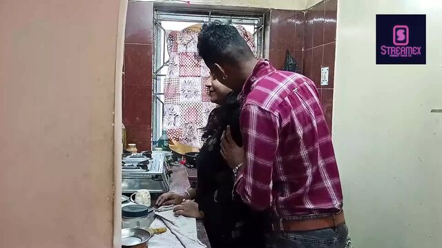 Три тройничка с лучшим другом и мужем