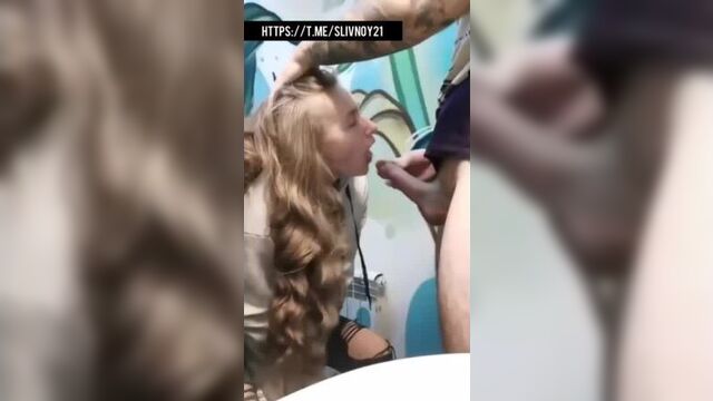 сосет туалет вписка порно секс трахает русское инцест мамка домашнее сосет кончил в рот на лицо минет печенье пьяная слив бывшая